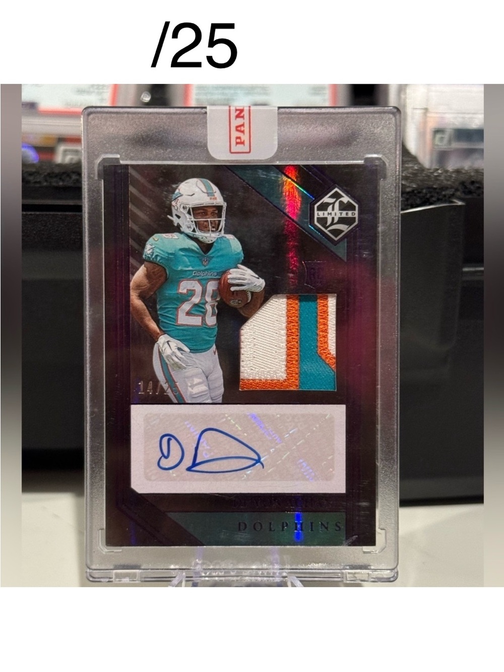 🔥 2023 De’Von Achane Panini Limited RPA Auto Tri-Color Patch #14/25 PANINI Seal